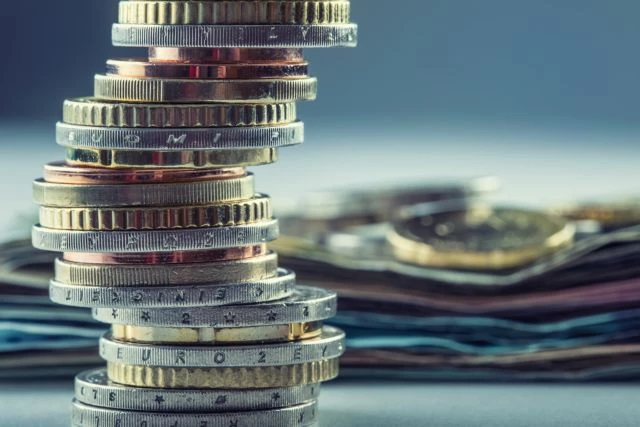 Δημόσιο: Απόφαση «βόμβα» για τον 13ο και 14ο μισθό